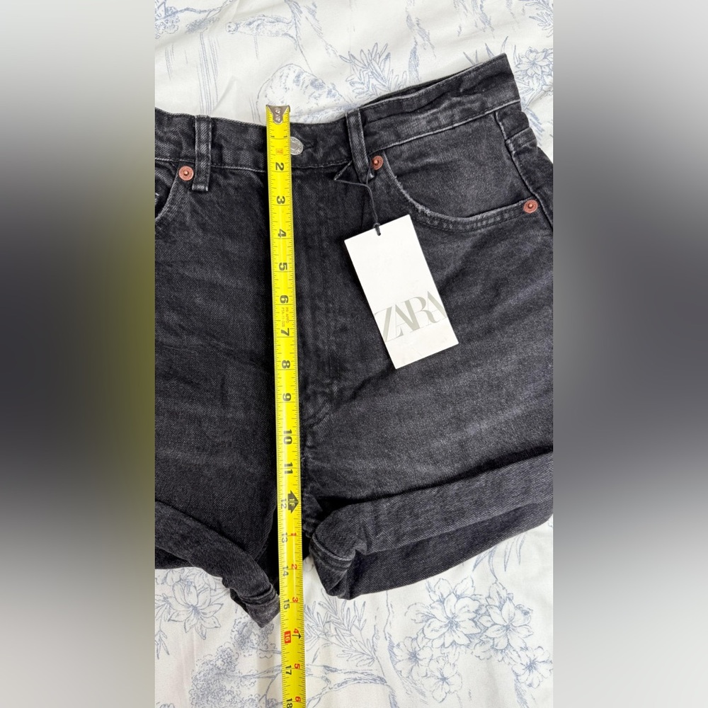 Zara High Waist Black Women's Shorts size 8 - Picture 2 of 9